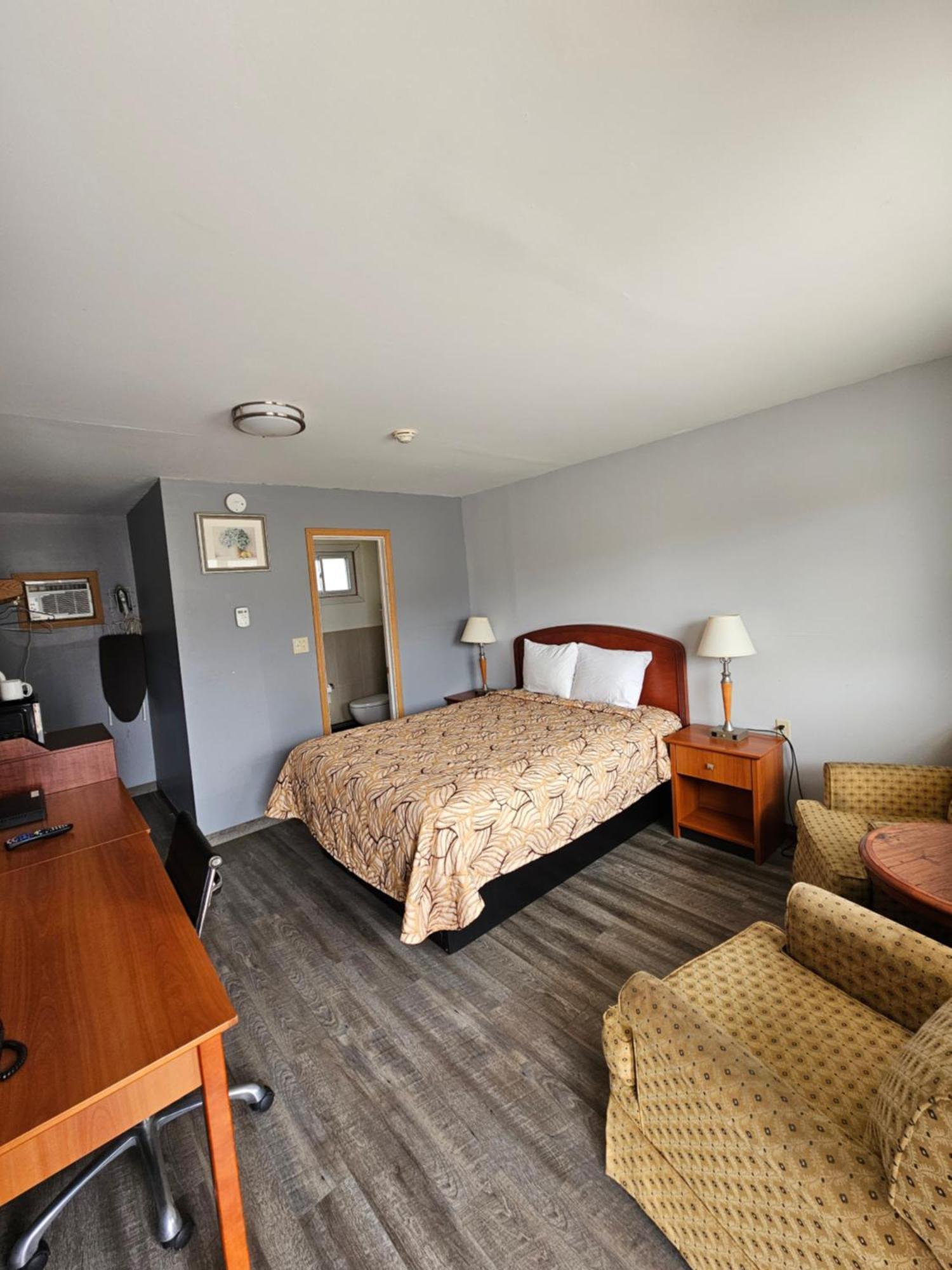 Forest Plaza Motel Mount Forest Екстериор снимка